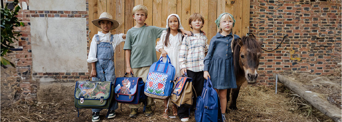 selection de trousses et cartables pour enfants pour la rentrée