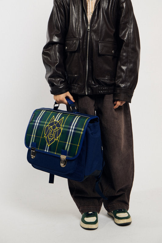 Cartable Wolf Clan Tartan – Audacieux et Iconique Caramel & cie