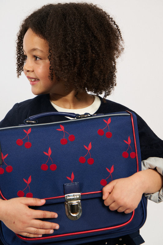 Cartable Velvet Cherries 32cm – Classique et Iconique Caramel & cie